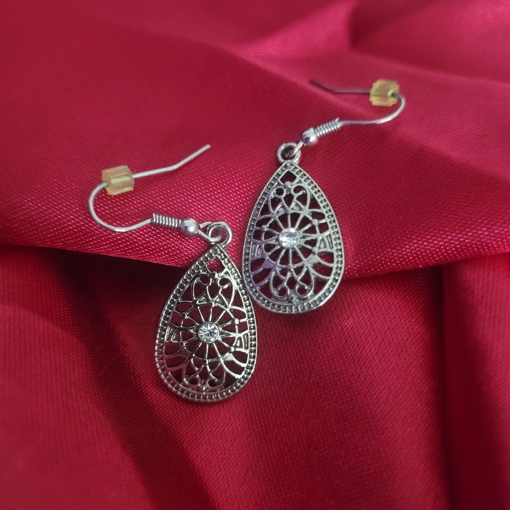 Elegant Silver Teardrop Earrings